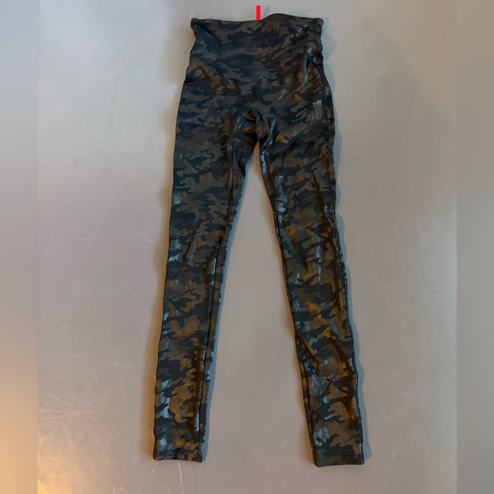 SPANX Camouflage Leggings